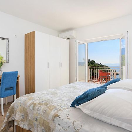 Apartments By The Sea Brela, Makarska - 6688 Rom bilde
