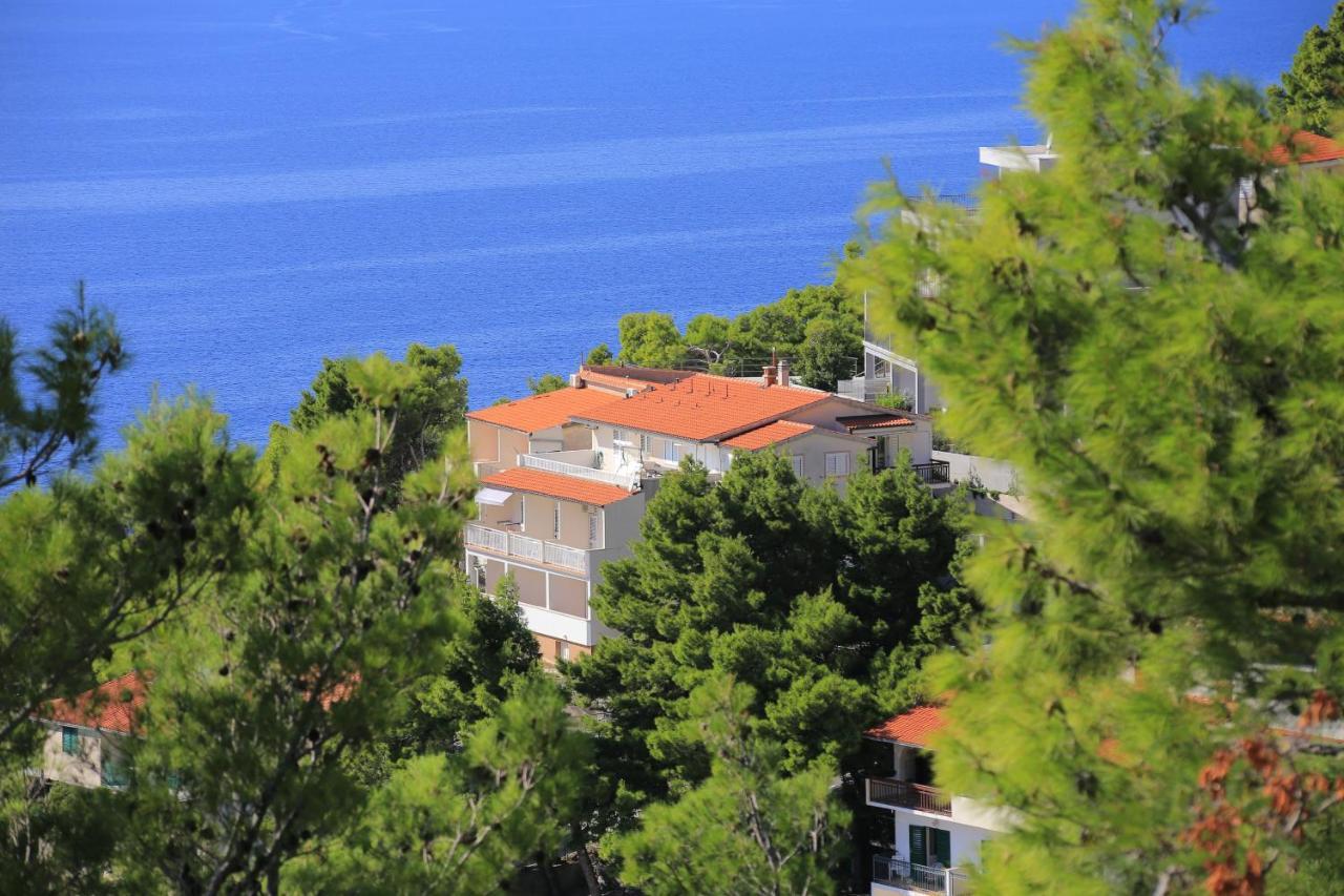 Apartments By The Sea Brela, Makarska - 6688 Eksteriør bilde