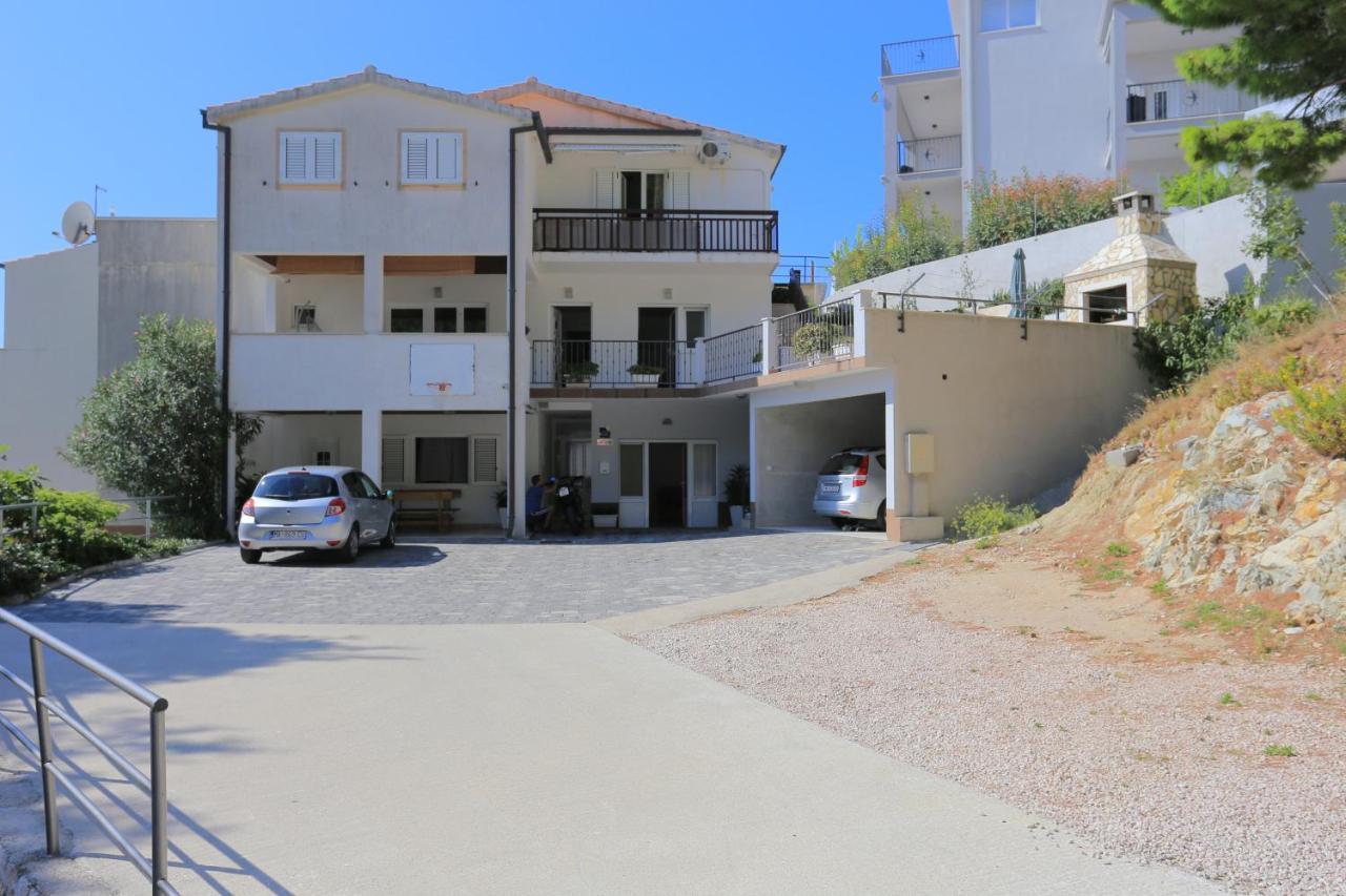 Apartments By The Sea Brela, Makarska - 6688 Eksteriør bilde