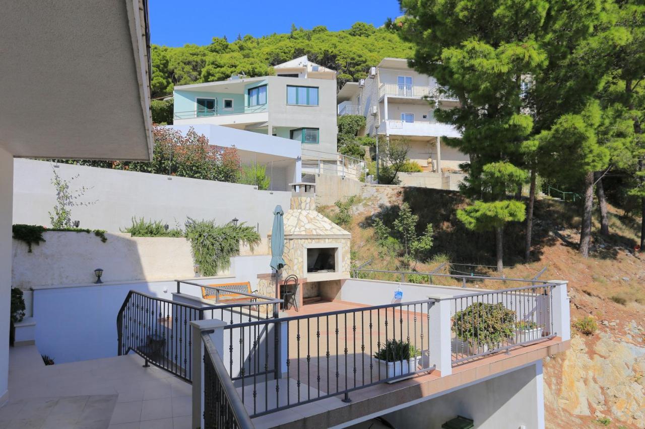 Apartments By The Sea Brela, Makarska - 6688 Eksteriør bilde