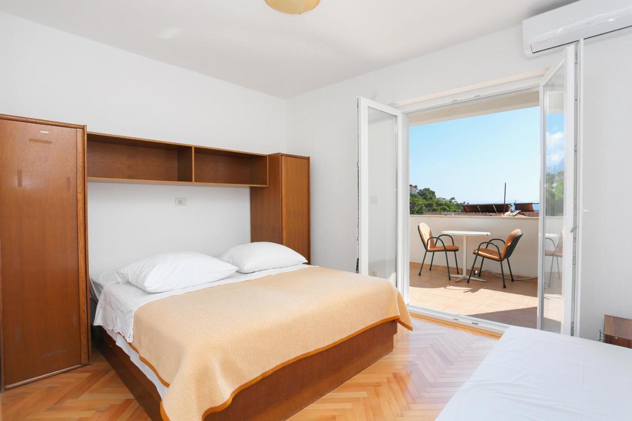 Apartments By The Sea Brela, Makarska - 6688 Eksteriør bilde
