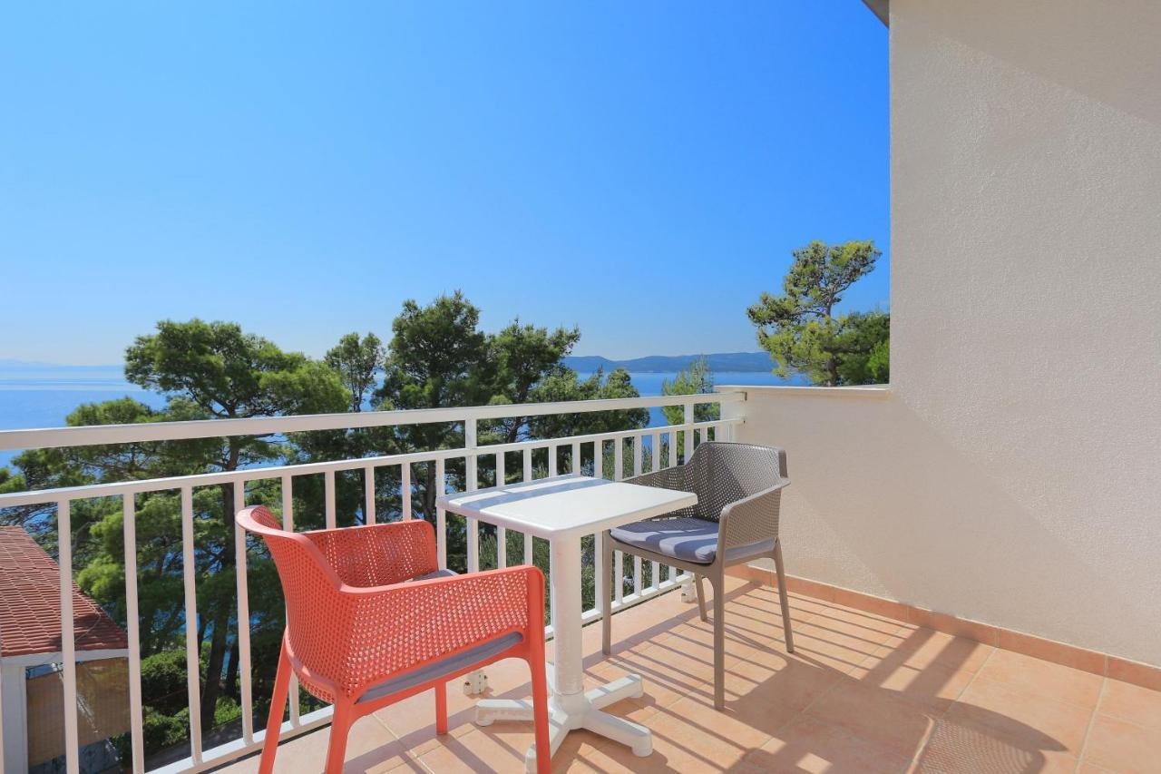 Apartments By The Sea Brela, Makarska - 6688 Eksteriør bilde