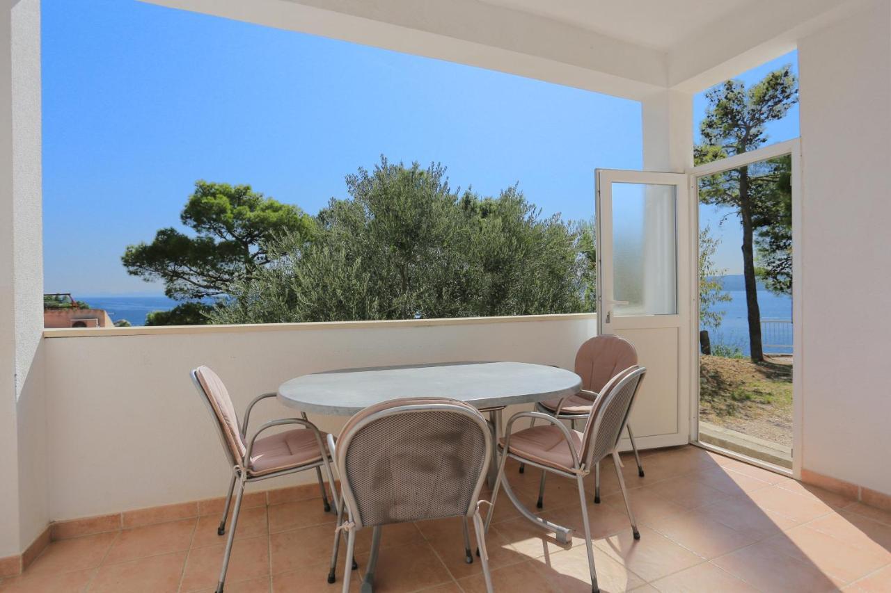 Apartments By The Sea Brela, Makarska - 6688 Eksteriør bilde
