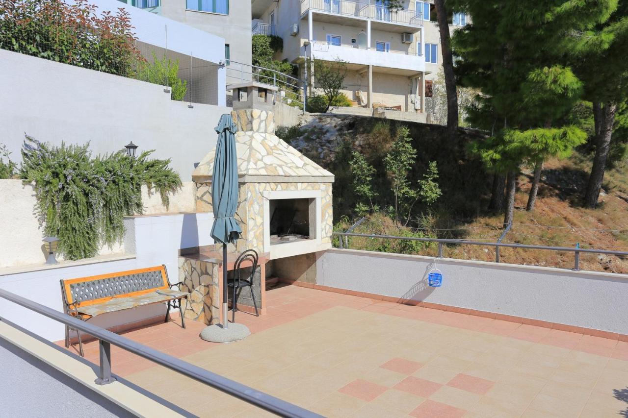 Apartments By The Sea Brela, Makarska - 6688 Eksteriør bilde