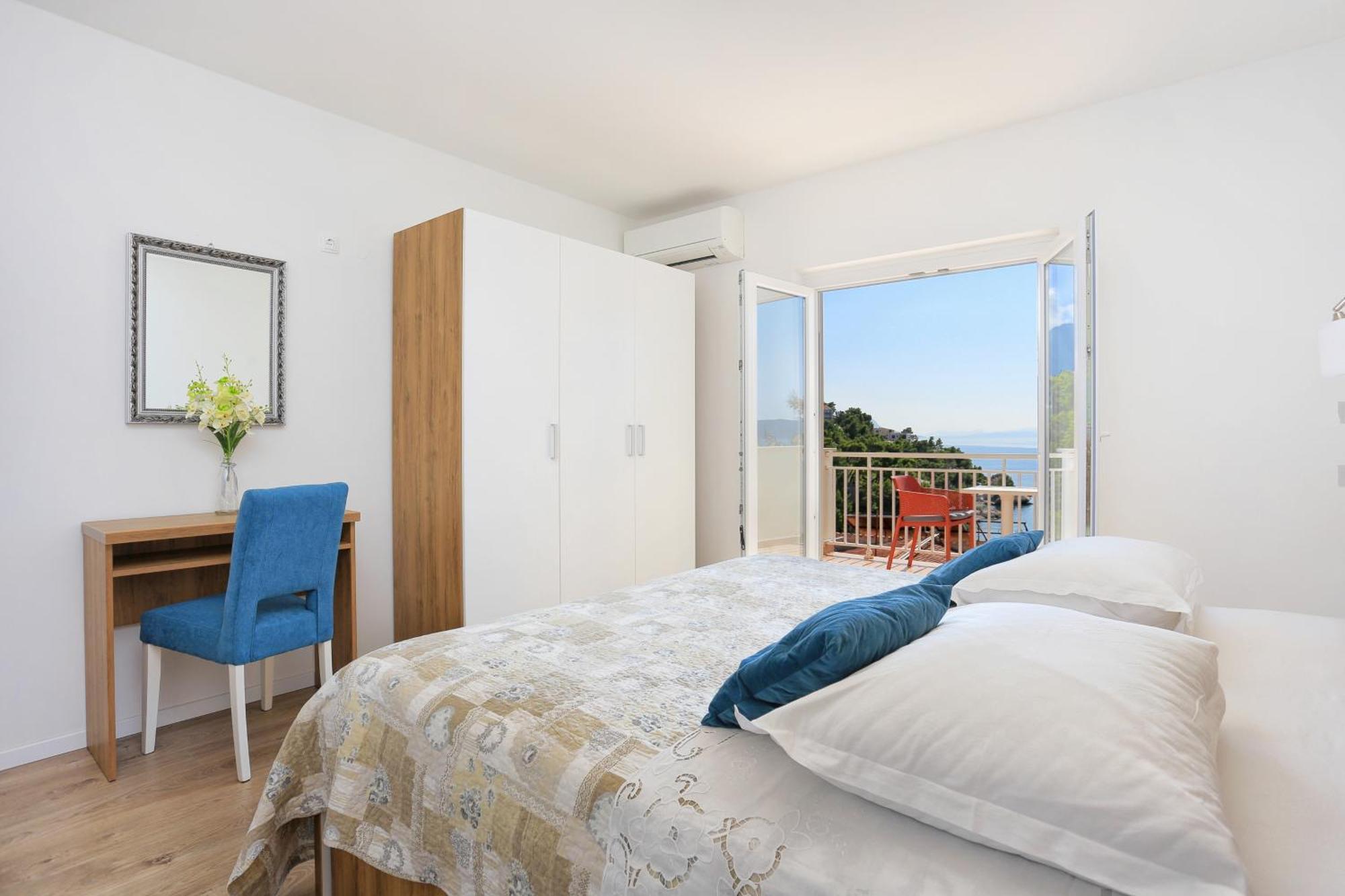 Apartments By The Sea Brela, Makarska - 6688 Rom bilde